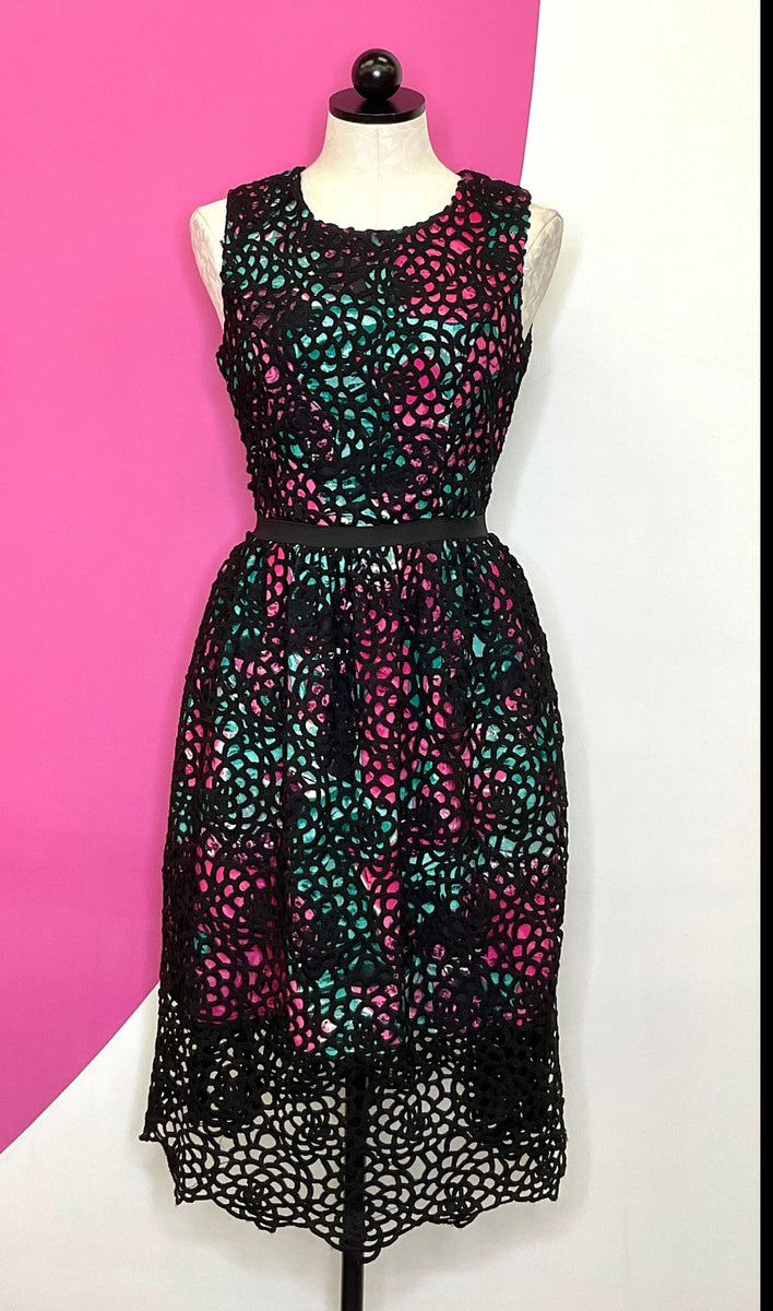 ANTHROPOLOGIE WOLVEN TERRACE DRESS - 4 UpScaleIT ANTHROPOLOGIE WOLVEN TERRACE DRESS - 4 UpScaleIT