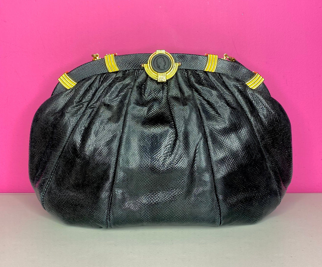 FAB FINDS – UpScaleIT