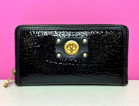 MARC JACOBS GLOSSY PATENT WALLET