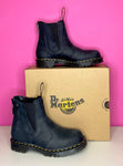 DR. MARTENS NEW 2976 CHELSEA BOOTS - 7